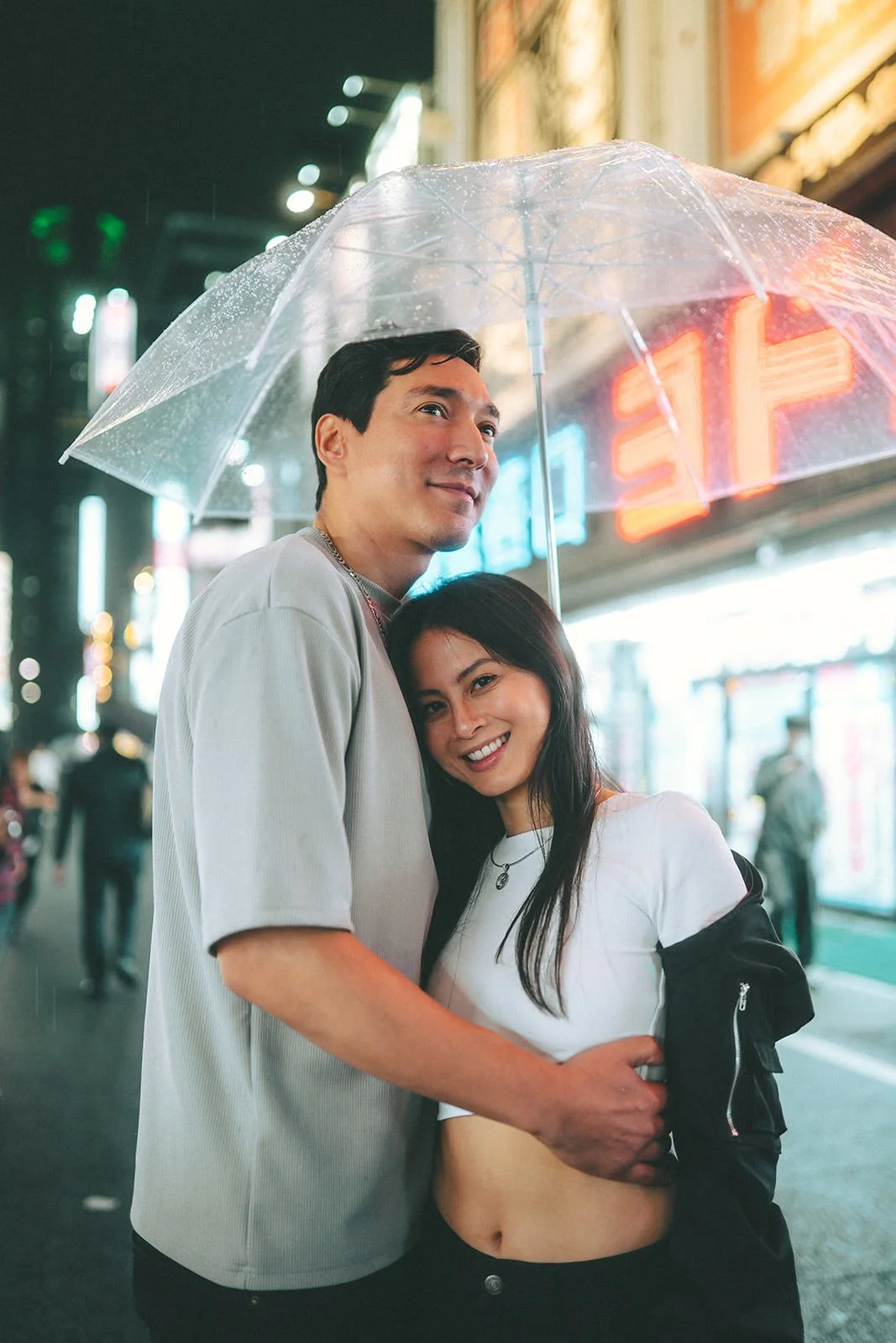 couples photoshoot shinjuku night lights