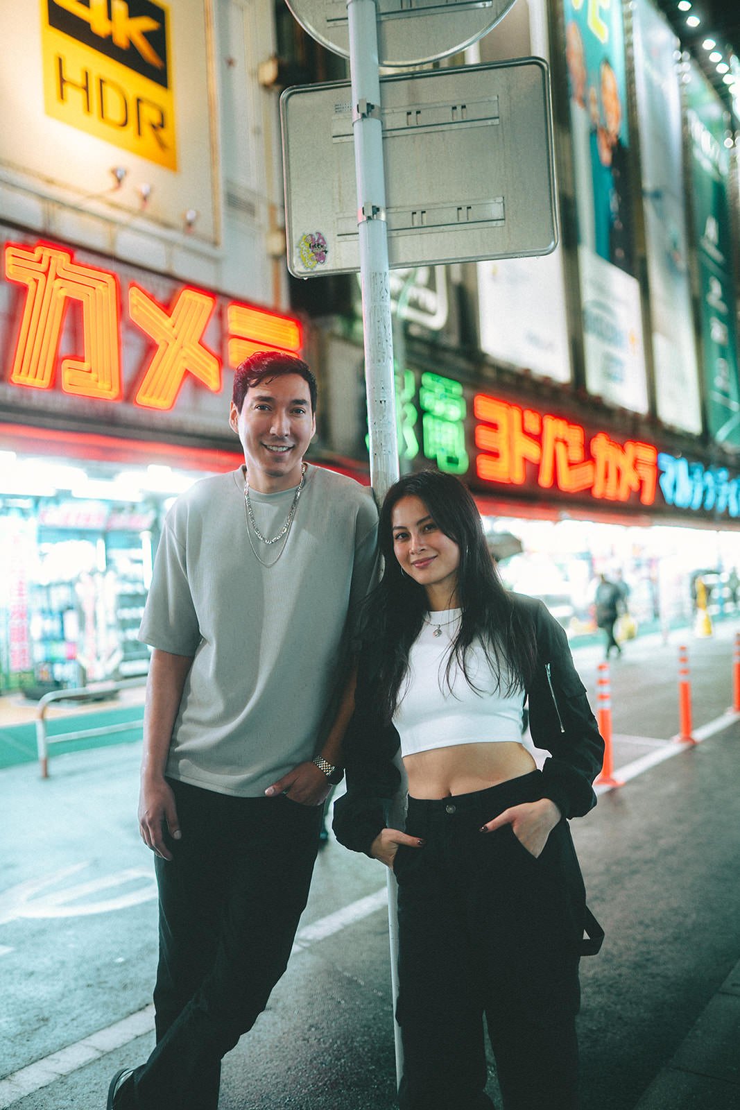 couples photoshoot shinjuku night lights