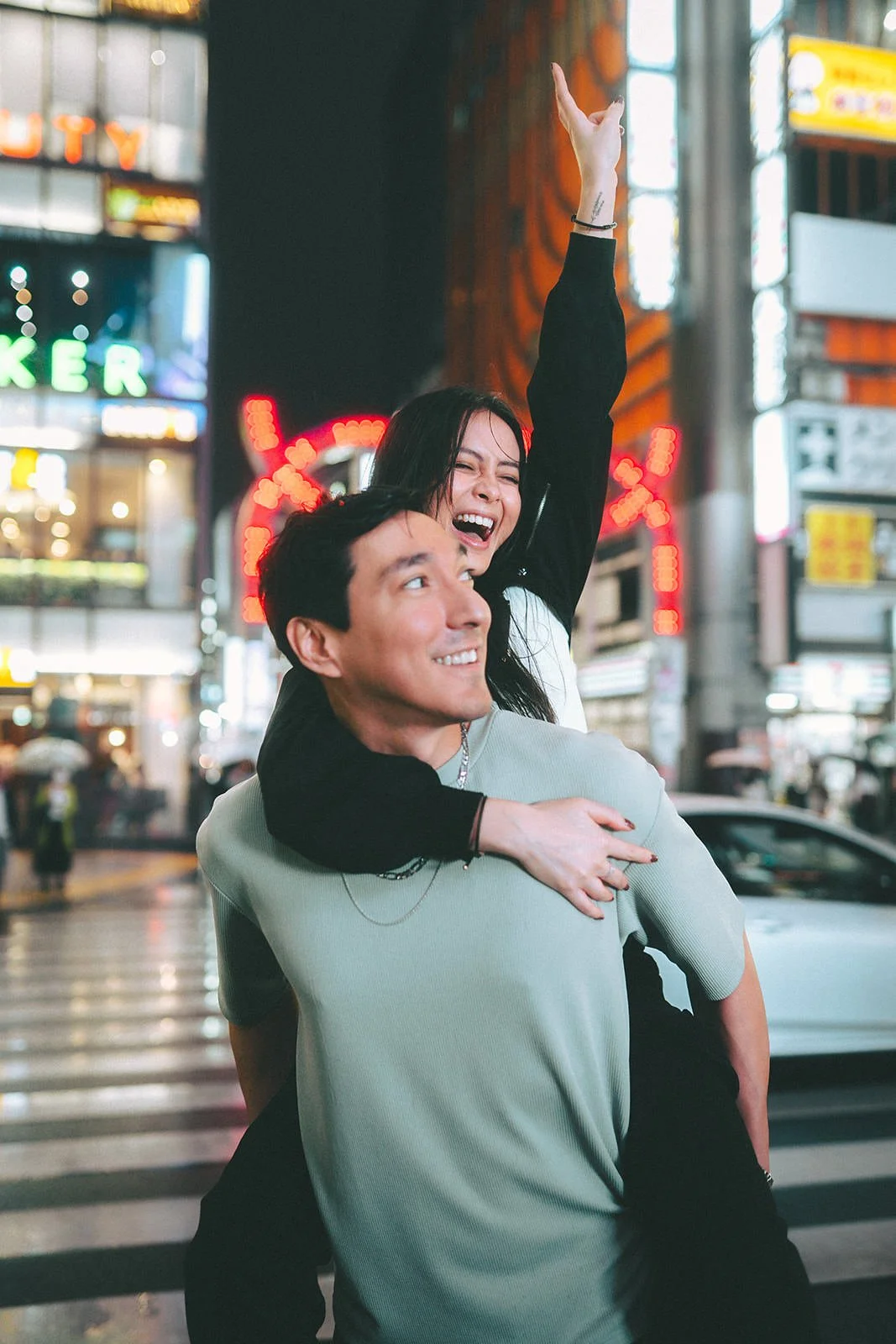 couples photoshoot shinjuku night lights