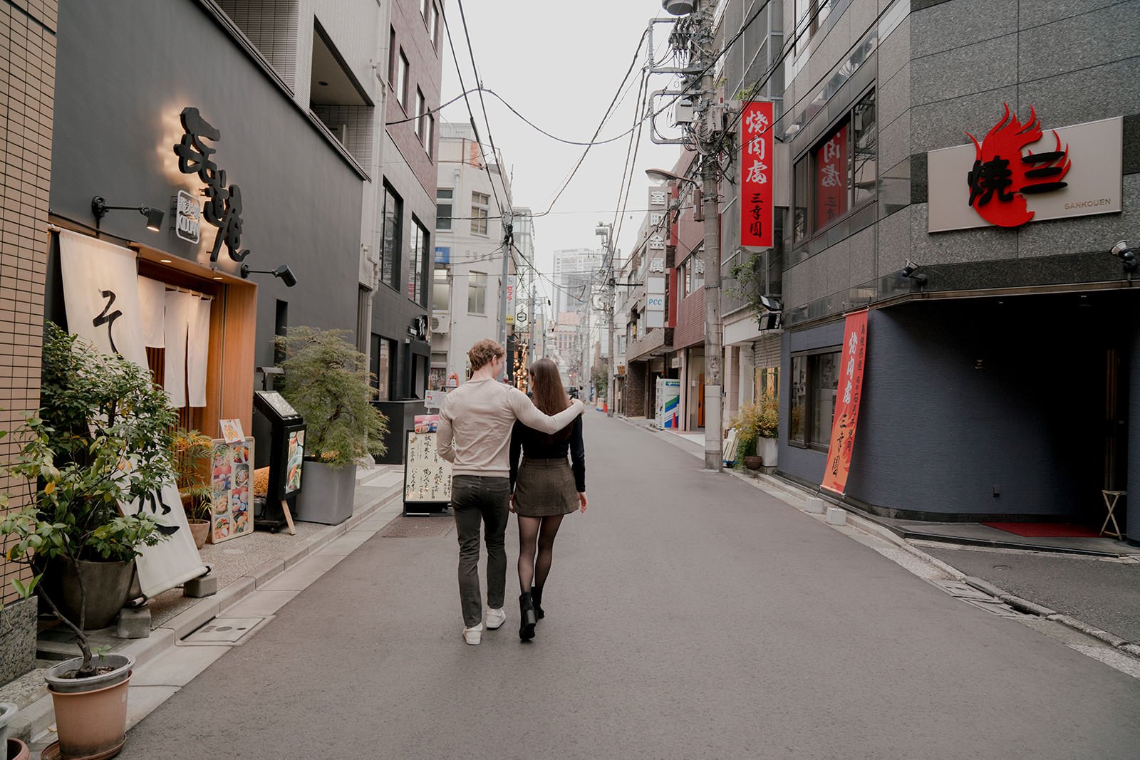 couples photoshoot tokyo jinbocho