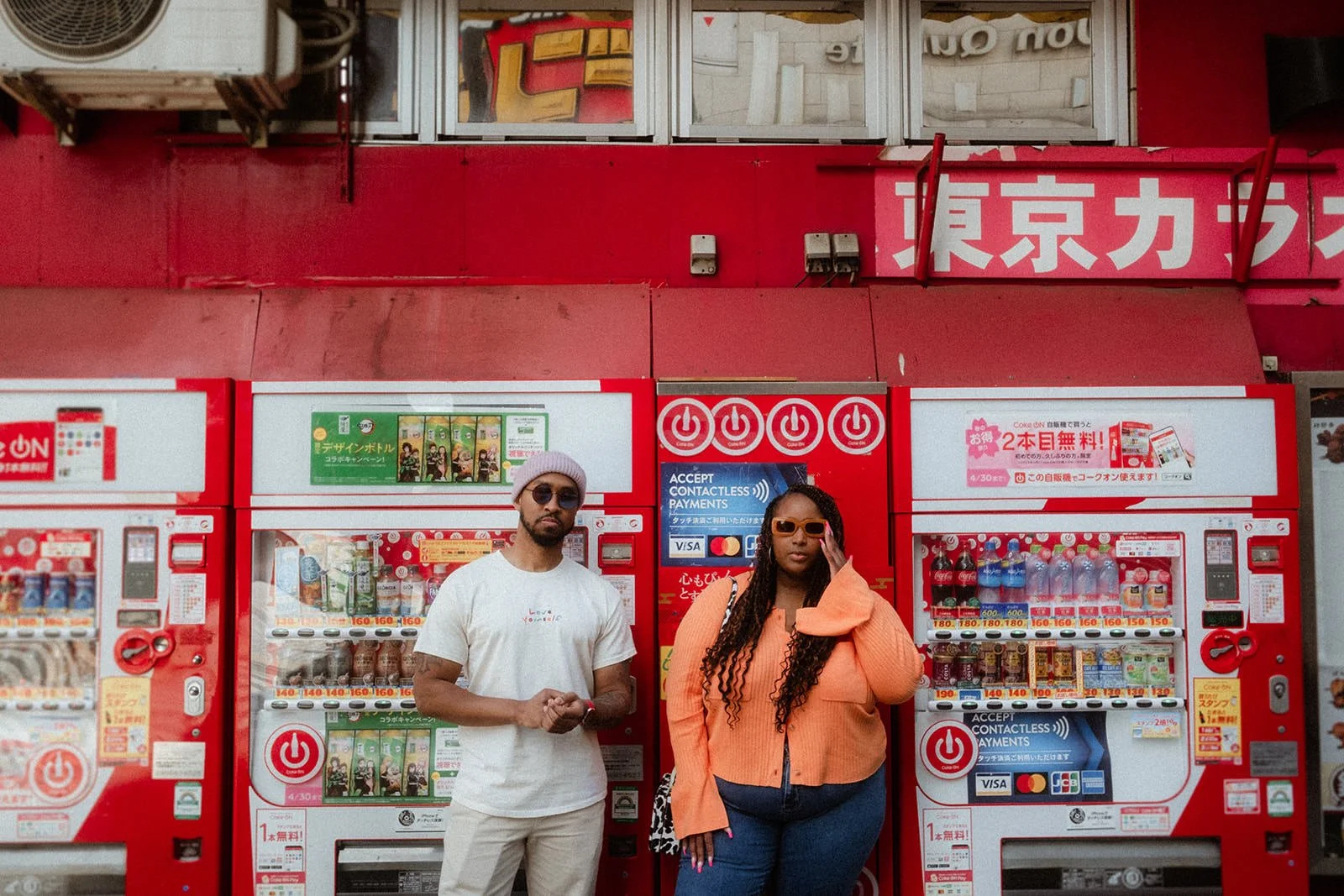 Couples photoshoot in Shinjuku, Tokyo, spring afternoon