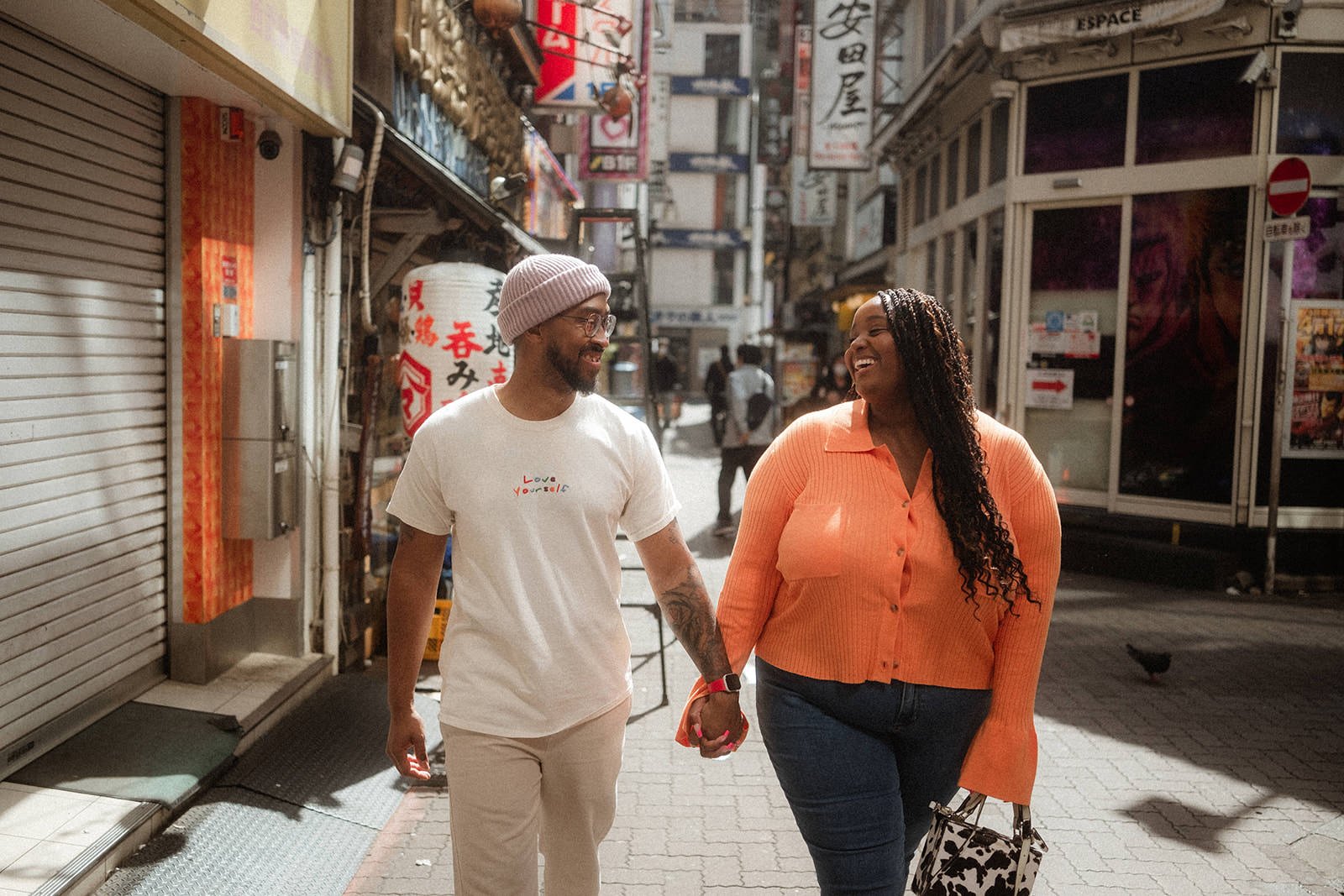 couples photoshoot tokyo shinjuku