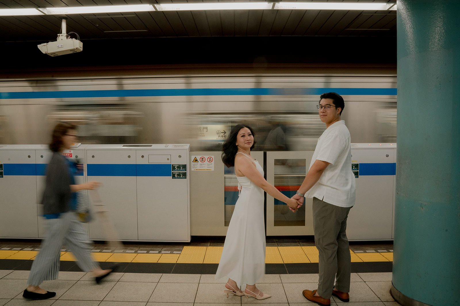 couples photoshoot zojoji tokyo tower