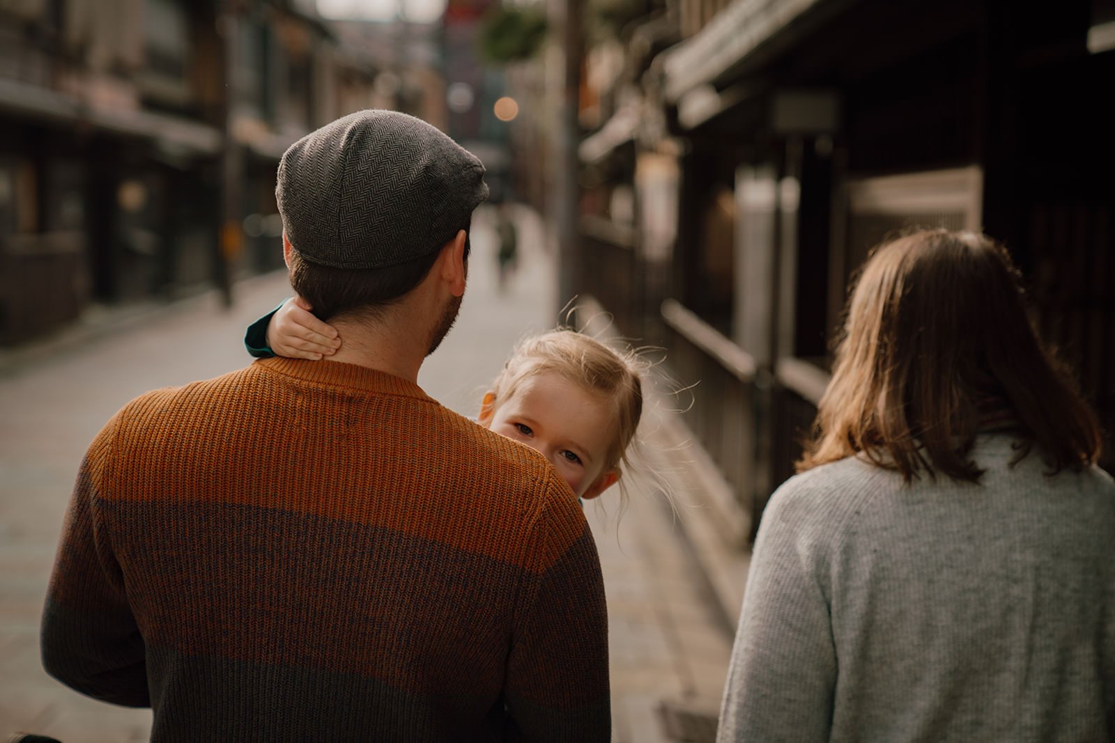 family photoshoot kyoto gion shirakawa sunset