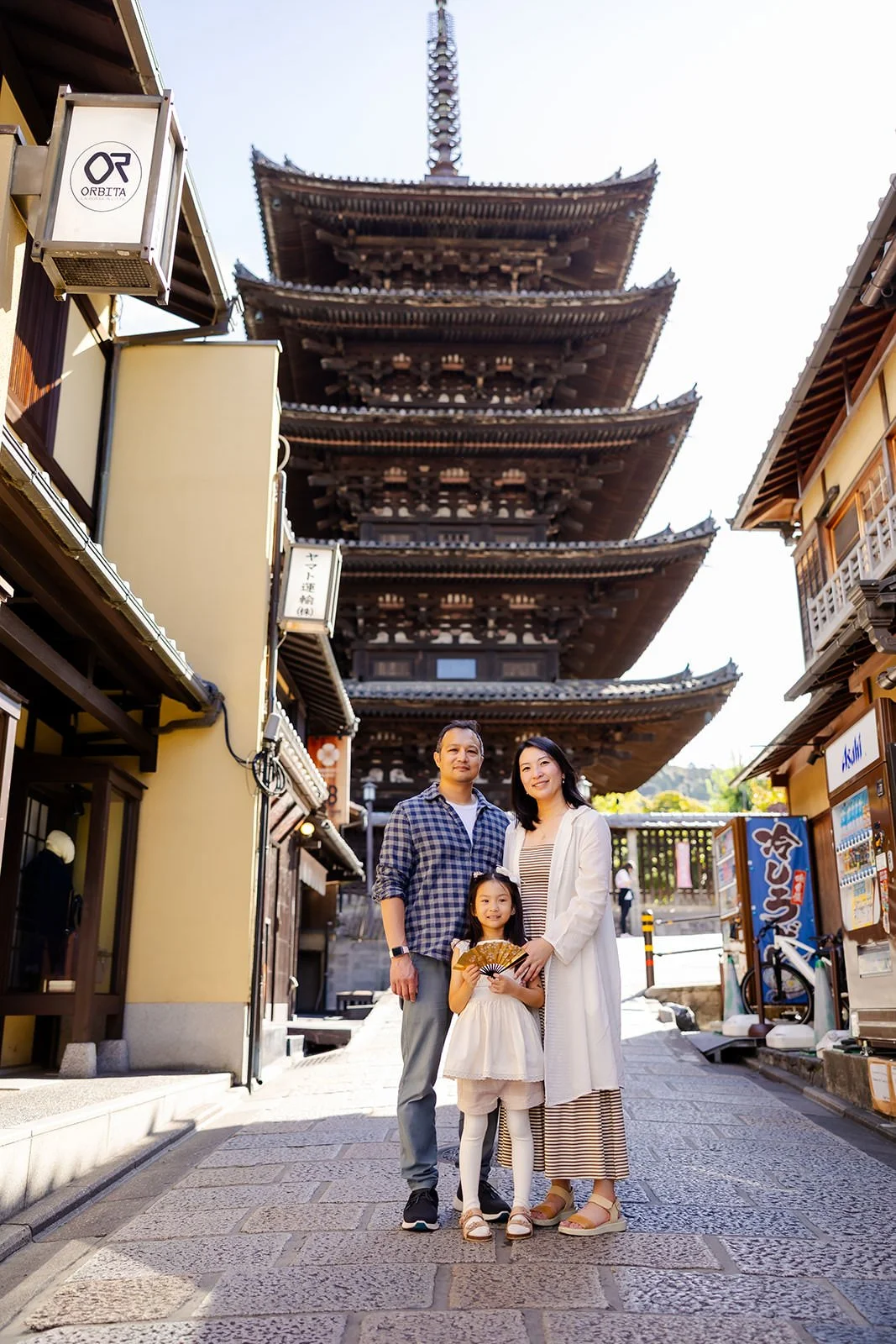 family photoshoot kyoto ninnenzaka