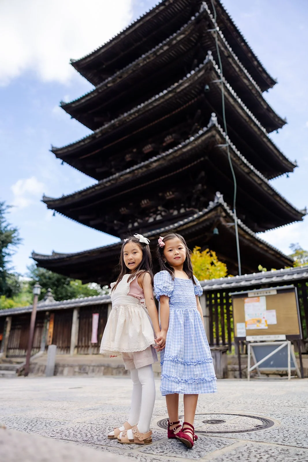 family photoshoot kyoto ninnenzaka