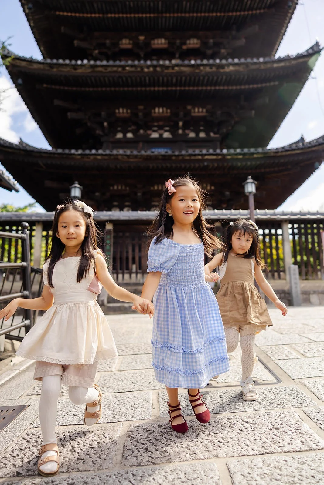 family photoshoot kyoto ninnenzaka