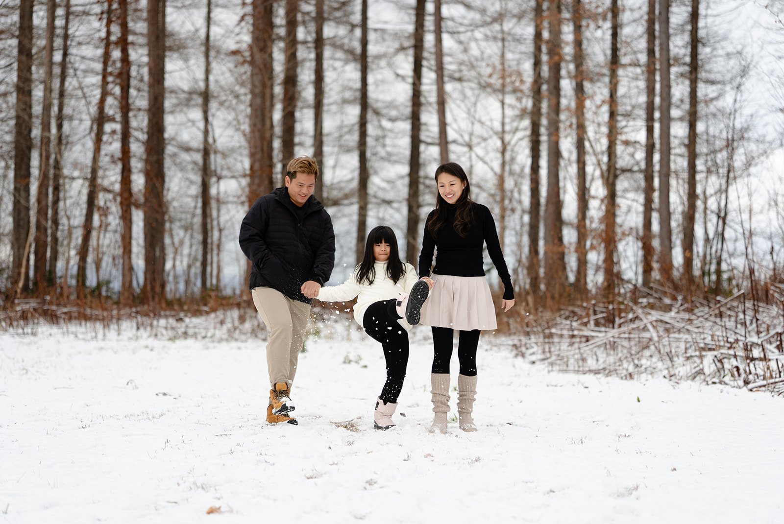 family photoshoot sapporo snow
