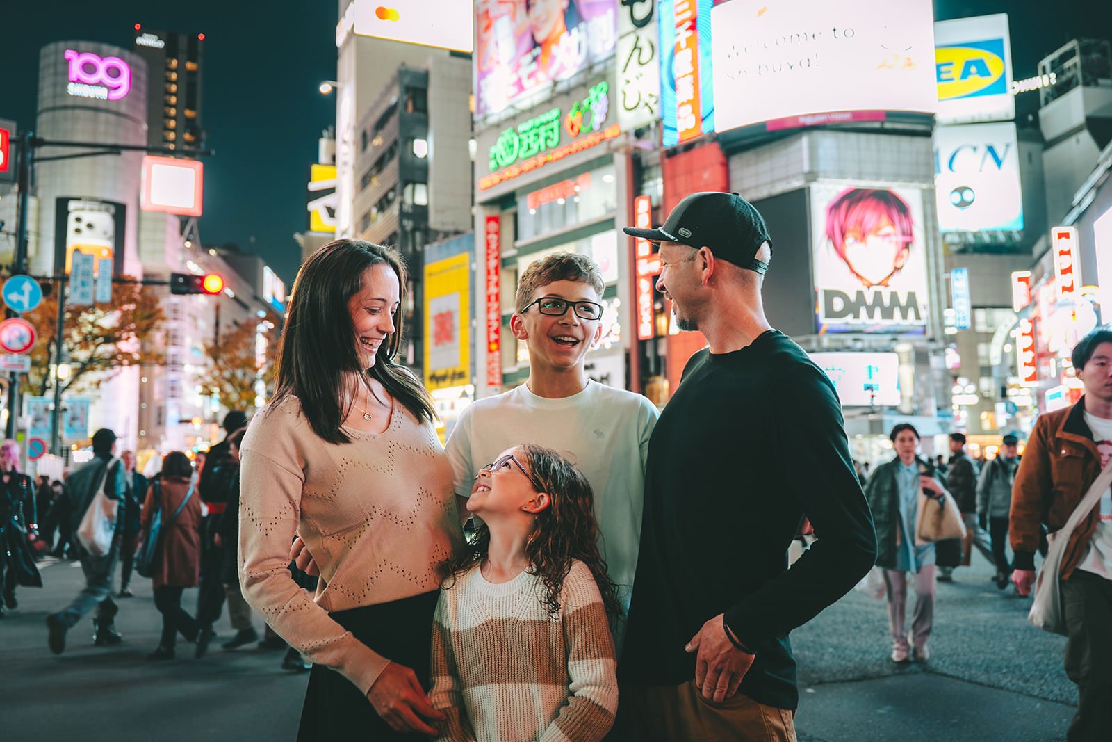 family photoshoot shibuya crossing