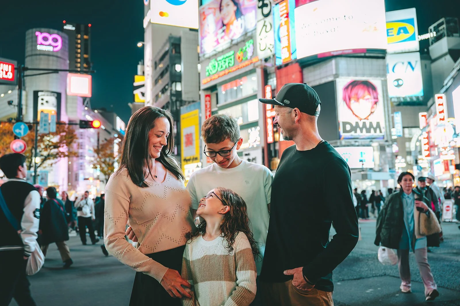family photoshoot shibuya crossing