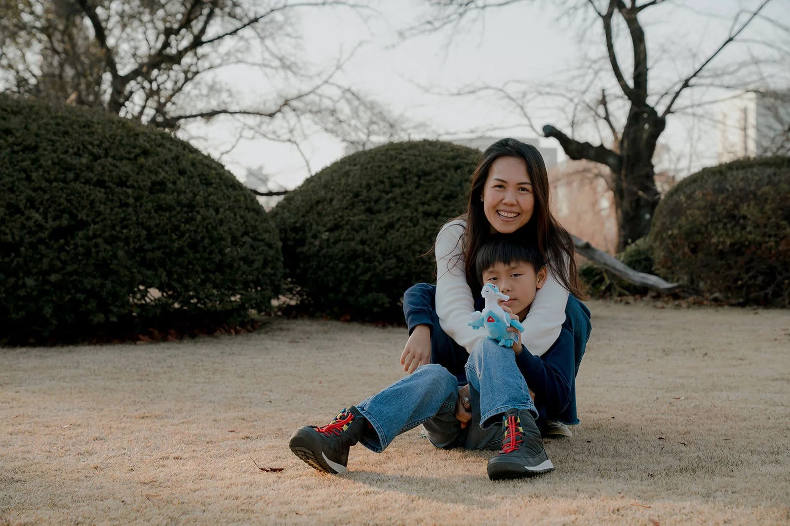 family photoshoot shinjuku gyoen sunset