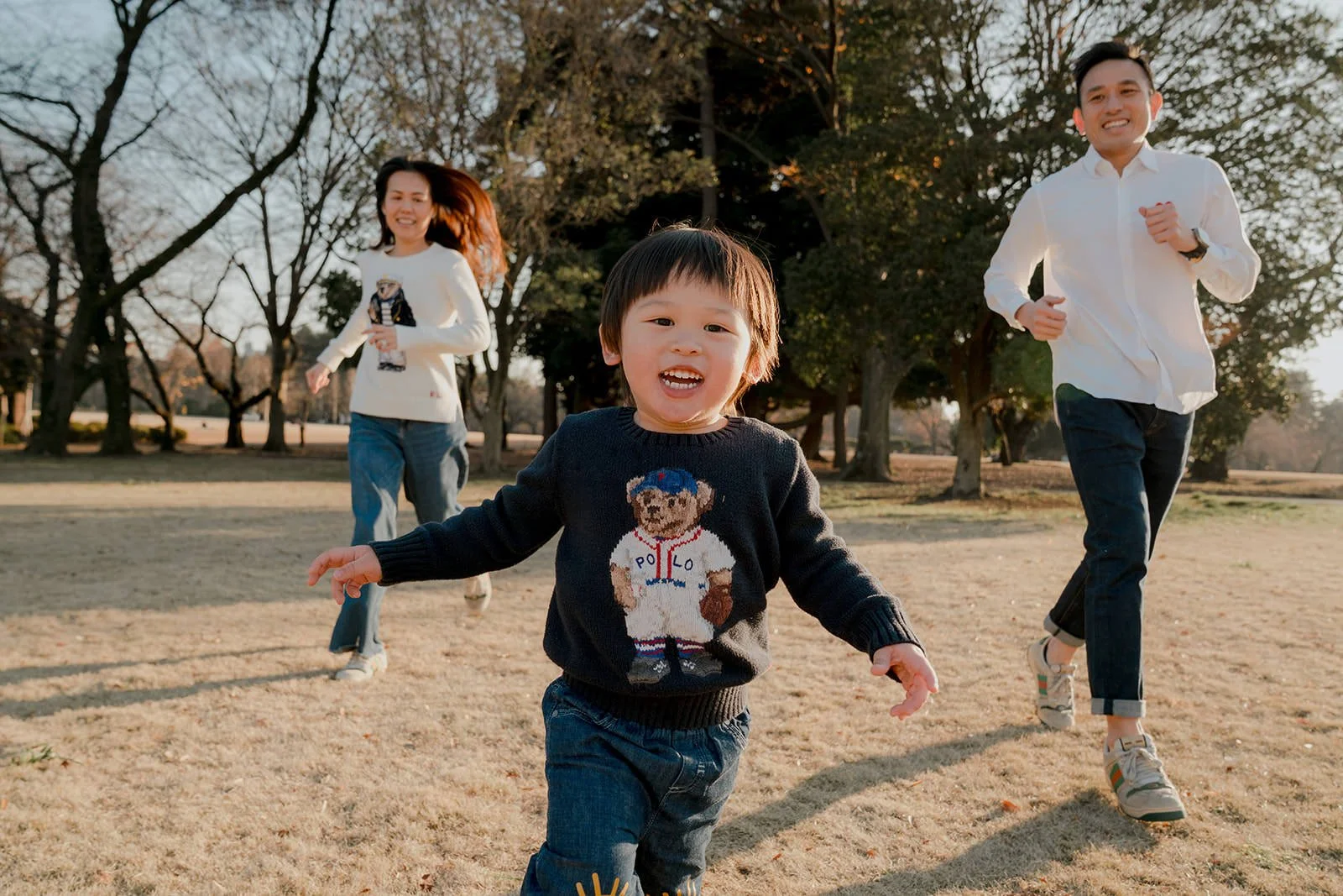 family photoshoot shinjuku gyoen sunset
