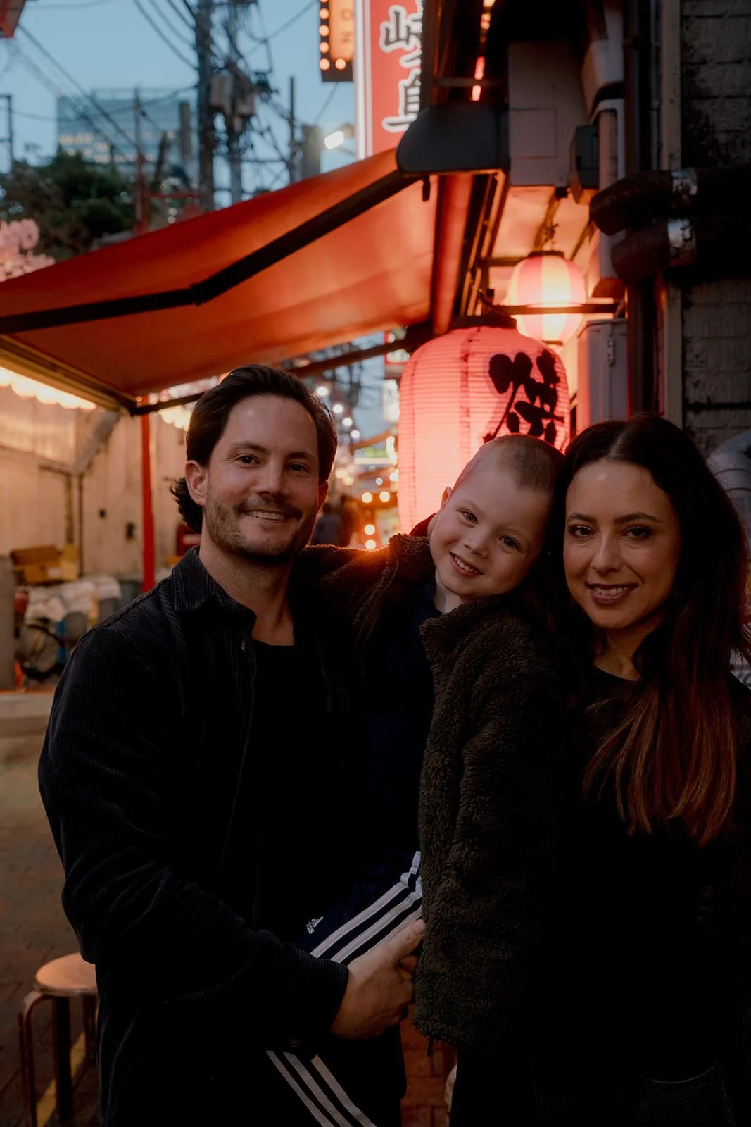family photoshoot shinjuku night