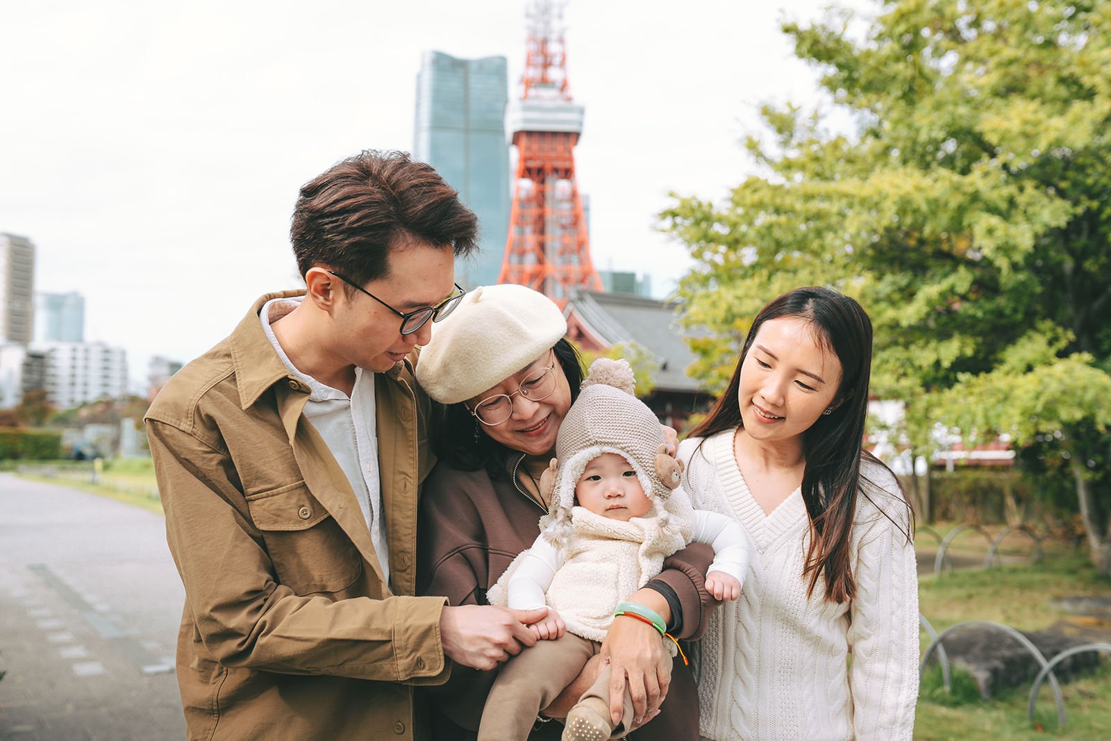 family photoshoot tokyo tower