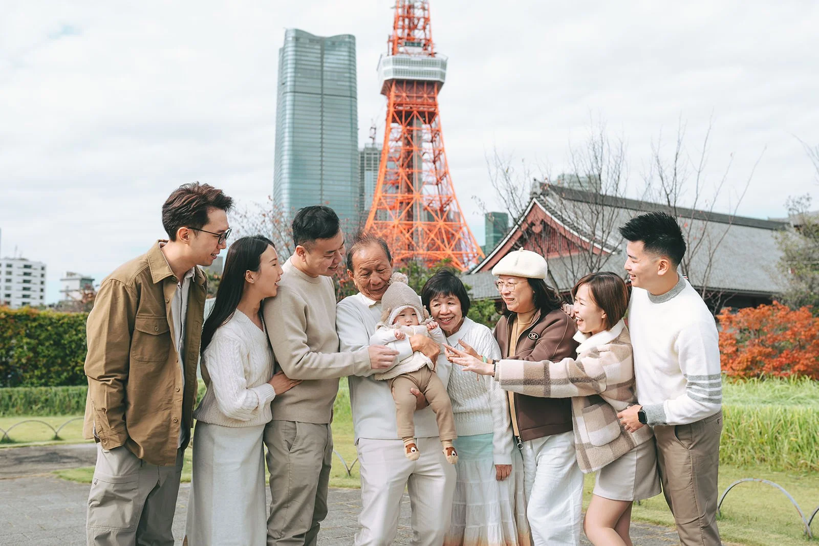 family photoshoot tokyo tower