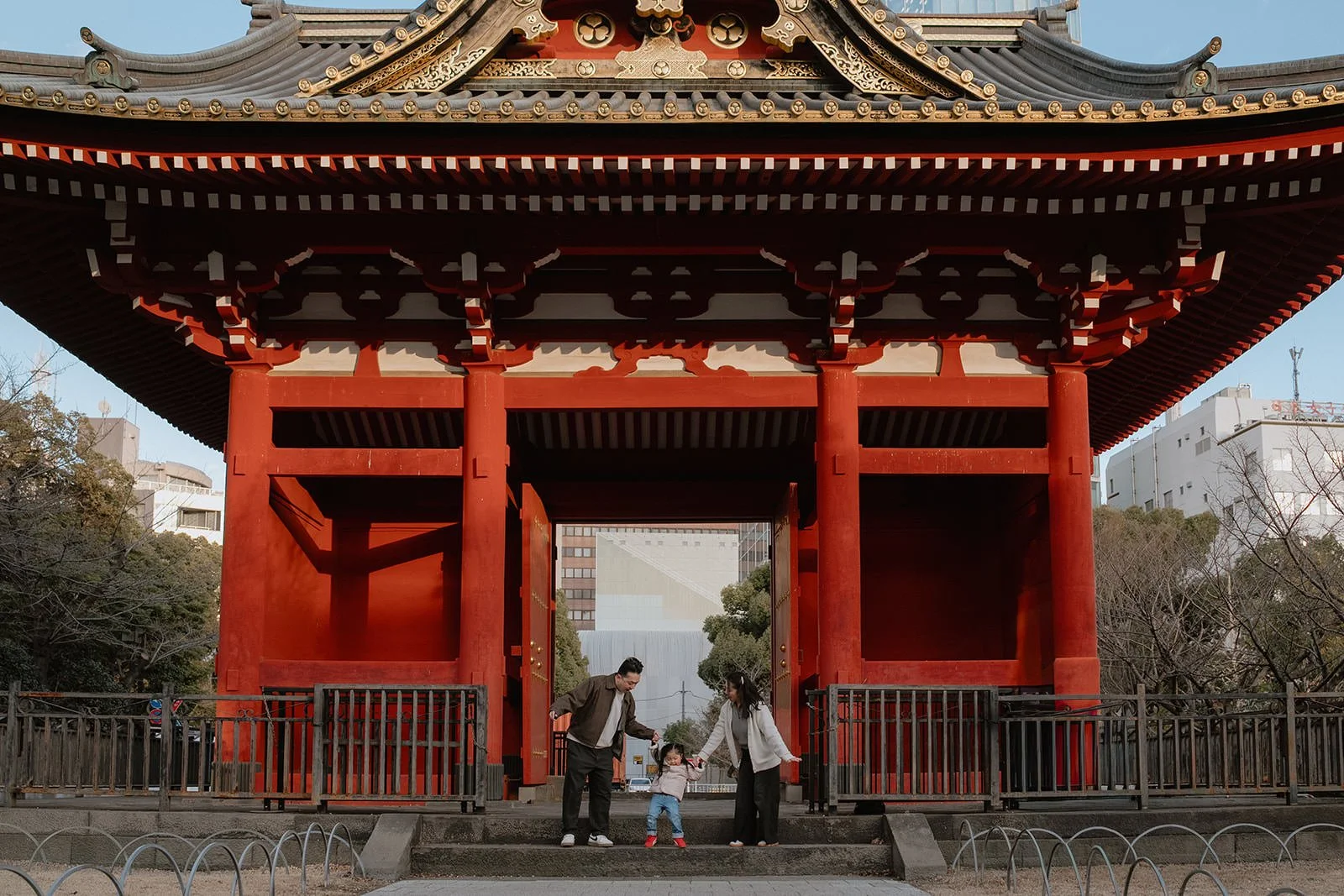 family photoshoot tokyo zojoji