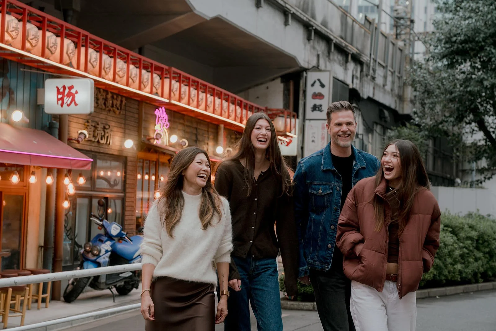 family photoshoot yurakucho daylight