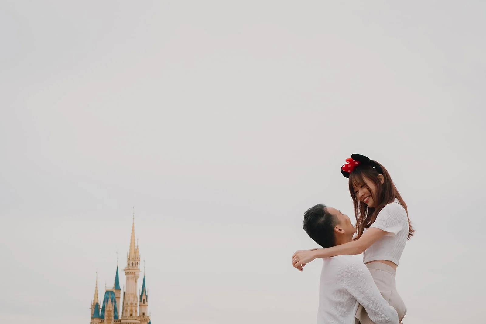 Couples photoshoot at Tokyo Disney