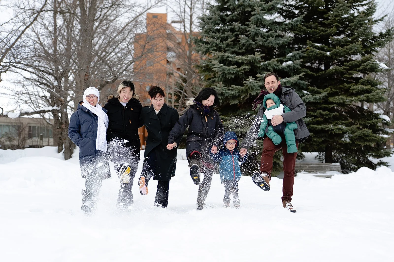 Family photoshoot at Nakajima Park in Sapporo by Photo My Tokyo