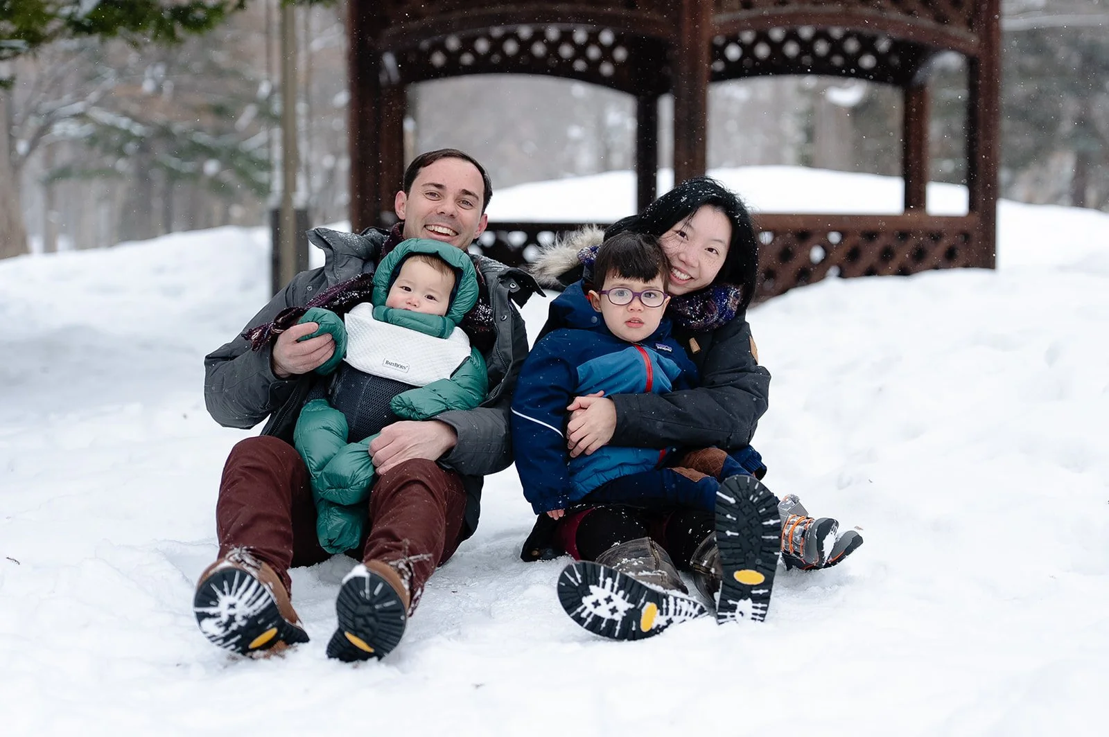 Family photoshoot at Nakajima Park in Sapporo by Photo My Tokyo