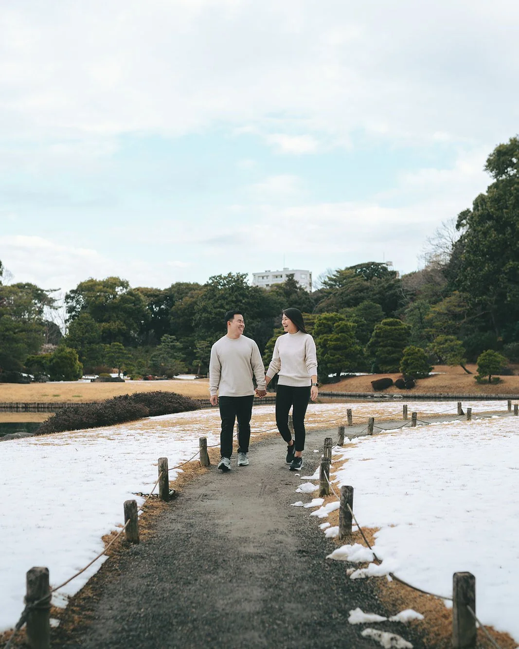 Proposal photoshoot Rikugien Garden winter snow Tokyo, photo 5