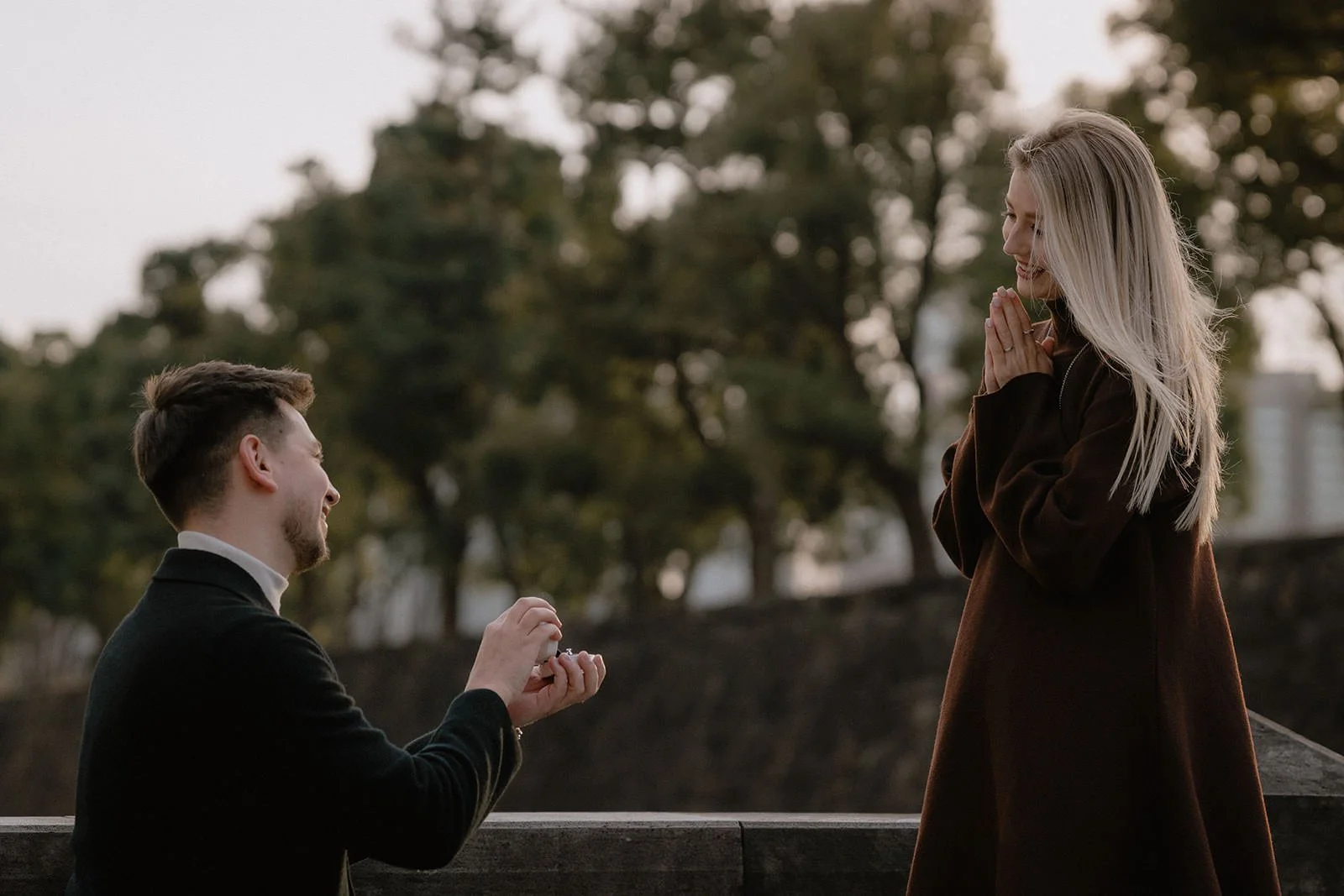 Proposal photoshoot Imperial Palace sunset Tokyo, photo 8