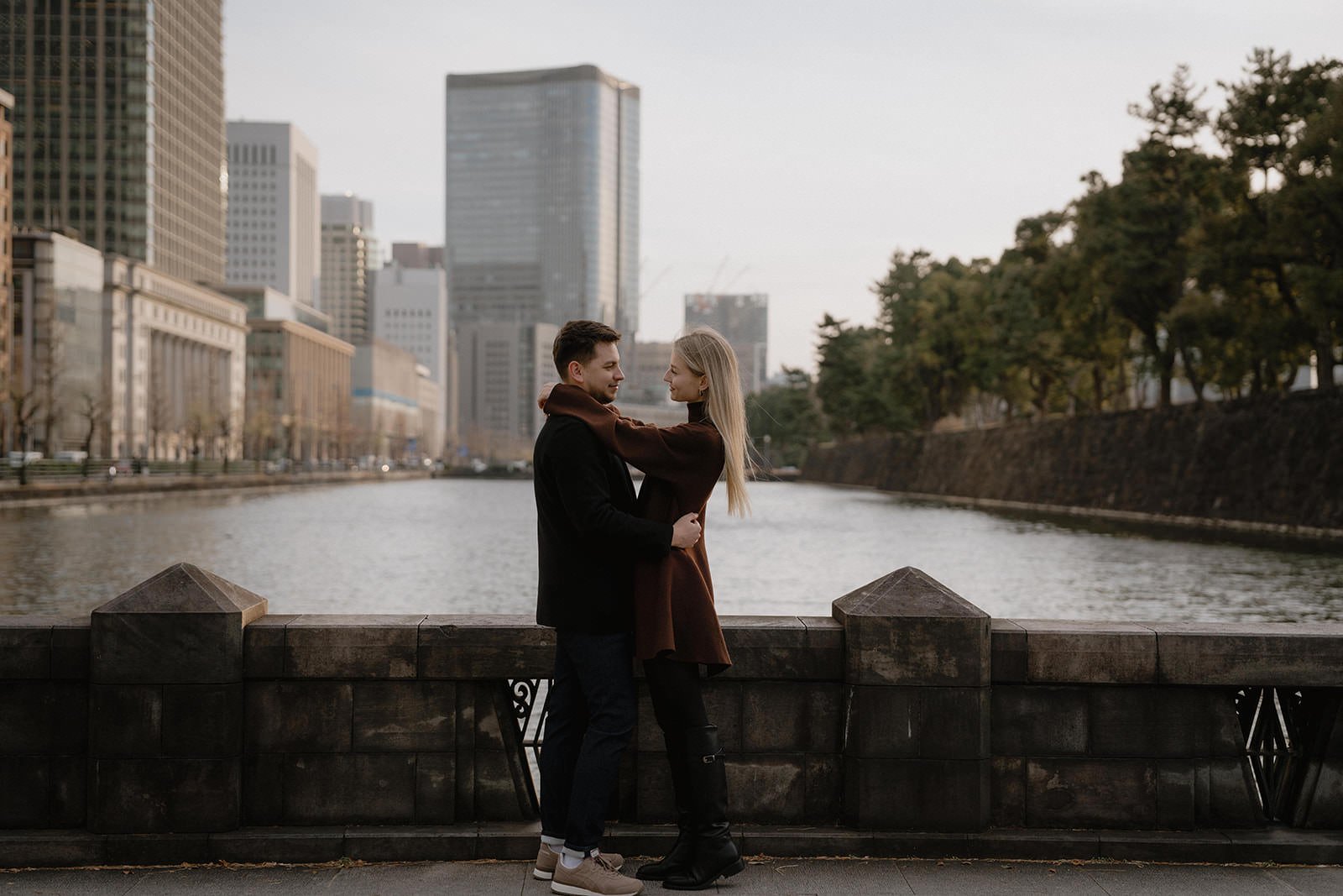 Proposal photoshoot Imperial Palace sunset Tokyo, photo 23