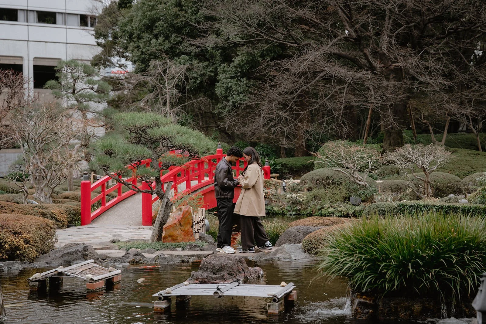 Proposal photoshoot New Otani Garden bridge Tokyo, photo 1