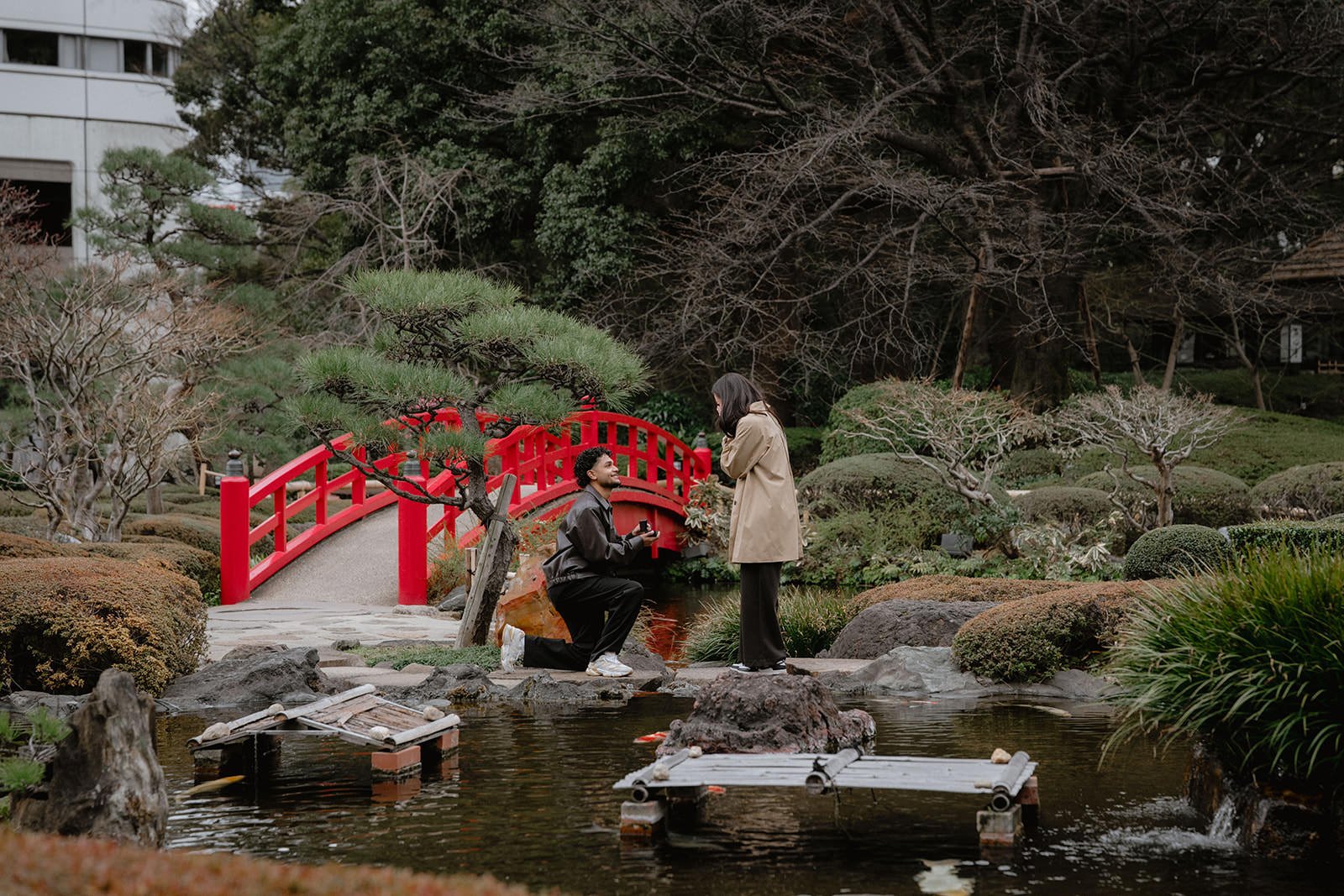 Proposal photoshoot New Otani Garden bridge Tokyo, photo 5
