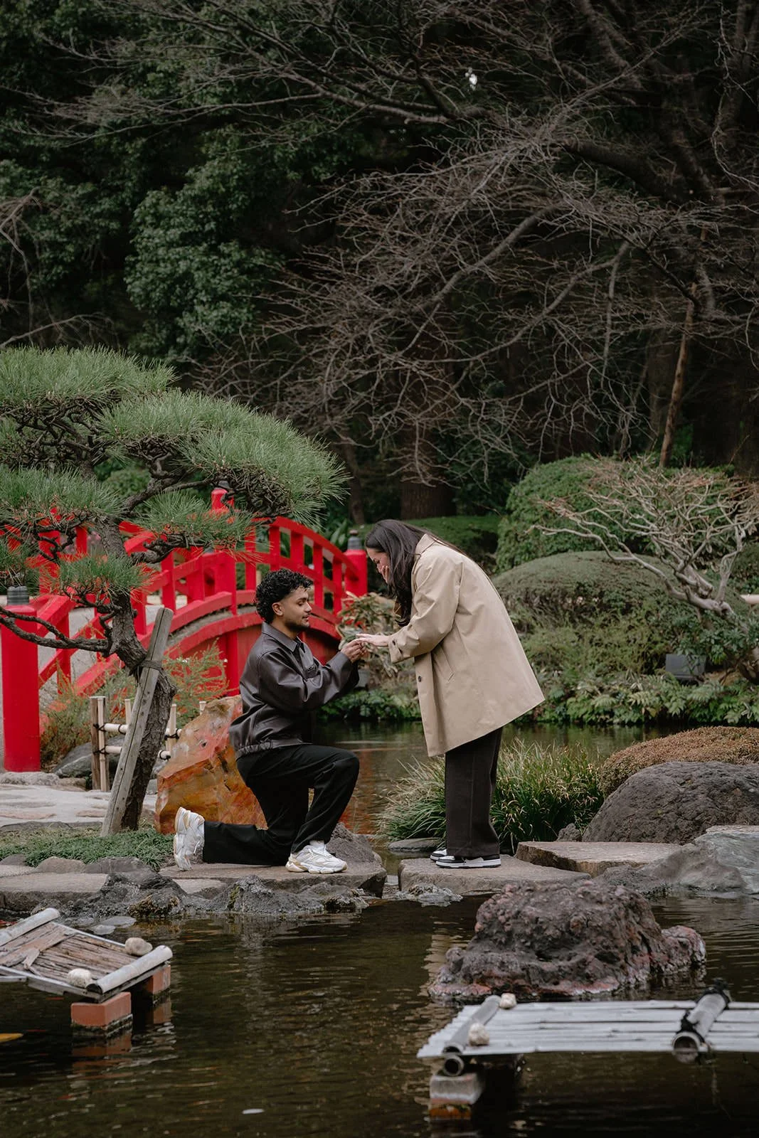 Proposal photoshoot New Otani Garden bridge Tokyo, photo 7