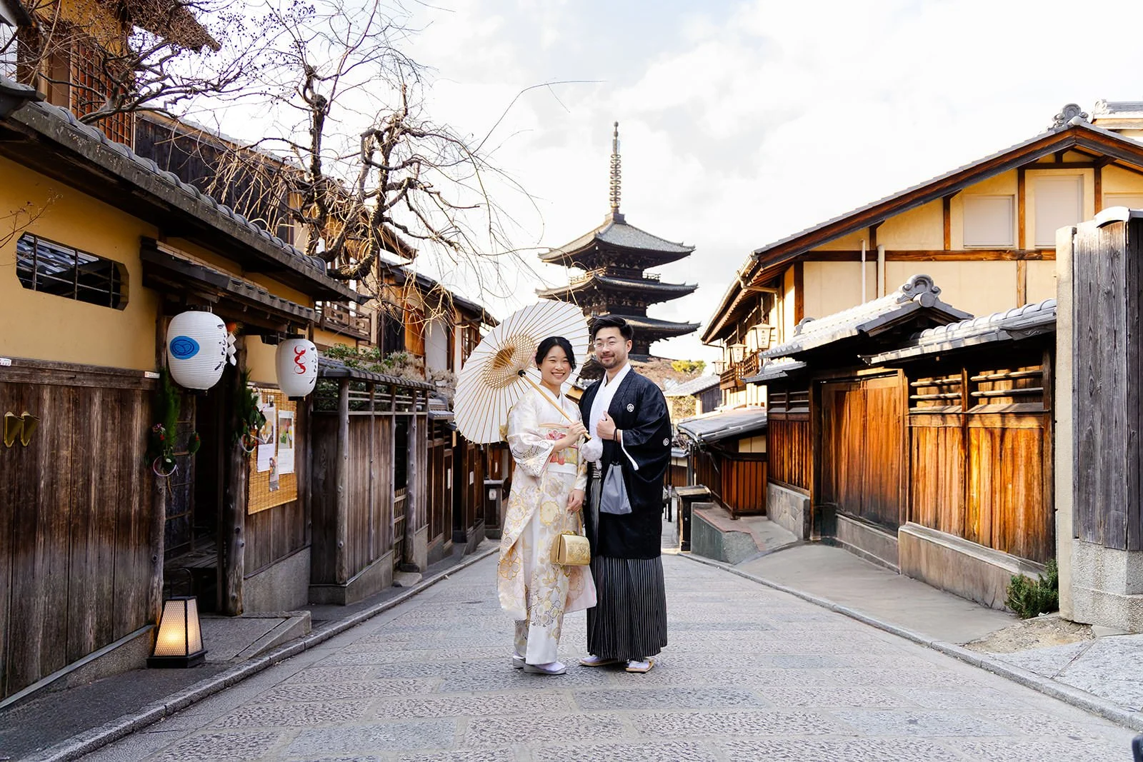 Kimono proposal photoshoot at Maruyama Koen, Kyoto