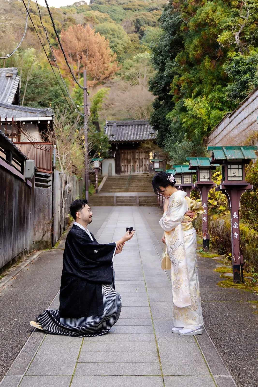 Kimono proposal photoshoot at Maruyama Koen, Kyoto