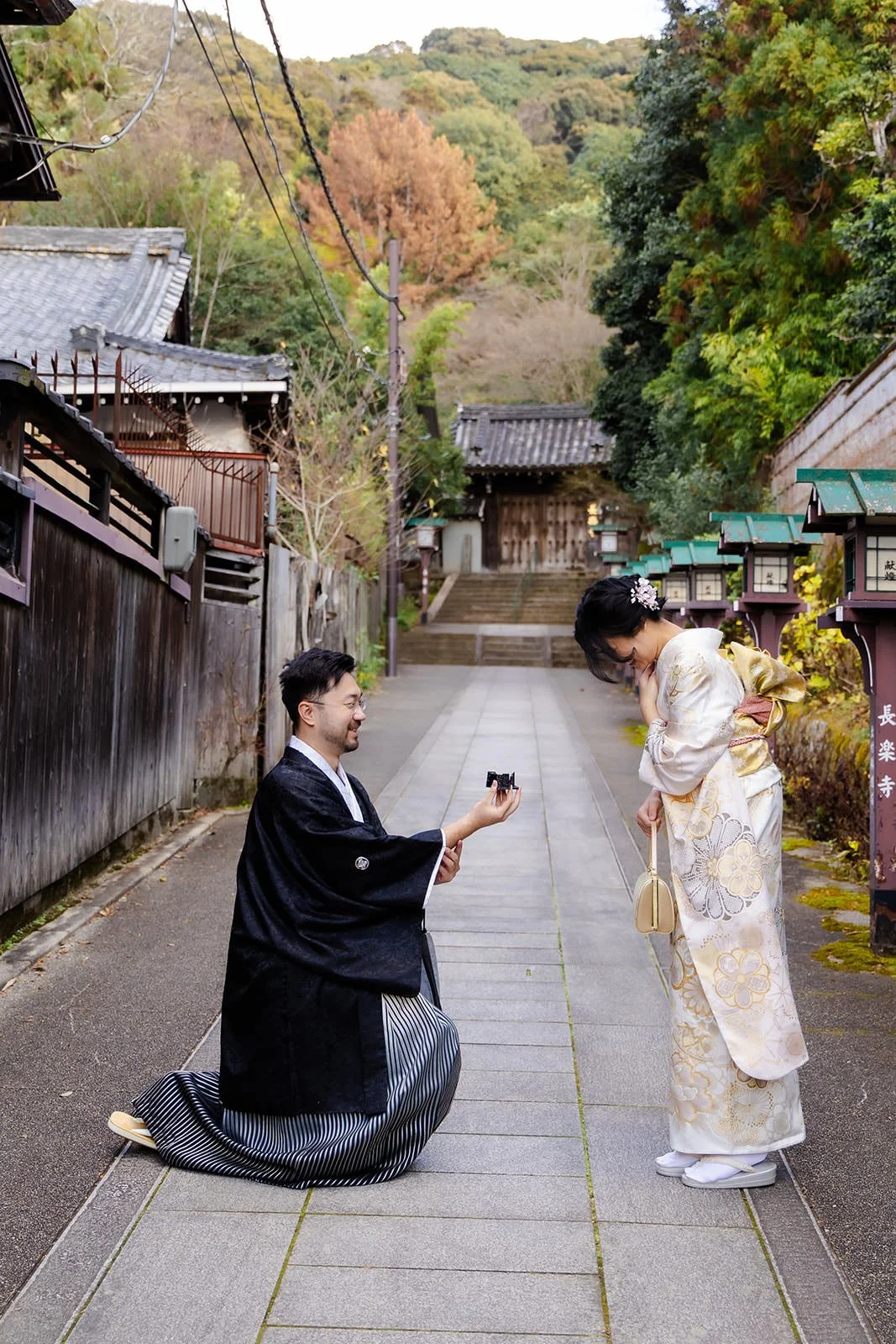 Kimono proposal photoshoot at Maruyama Koen, Kyoto