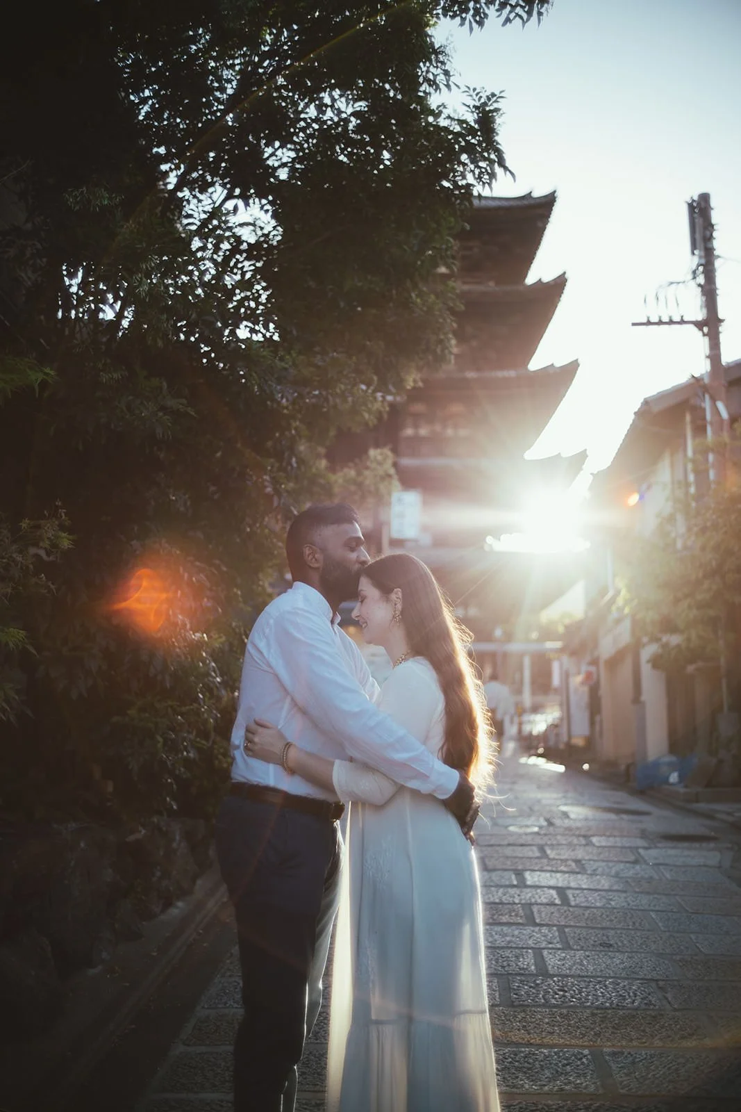 Proposal photoshoot at Yasaka Pagoda, Kyoto