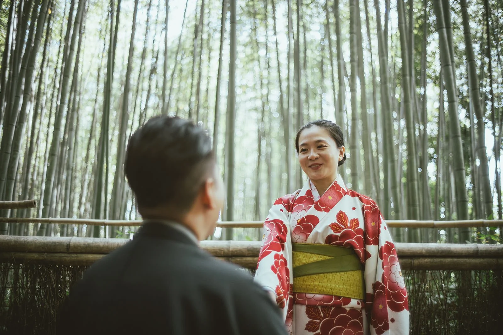 Kimono proposal photoshoot at Arashiyama bamboo grove, Kyoto