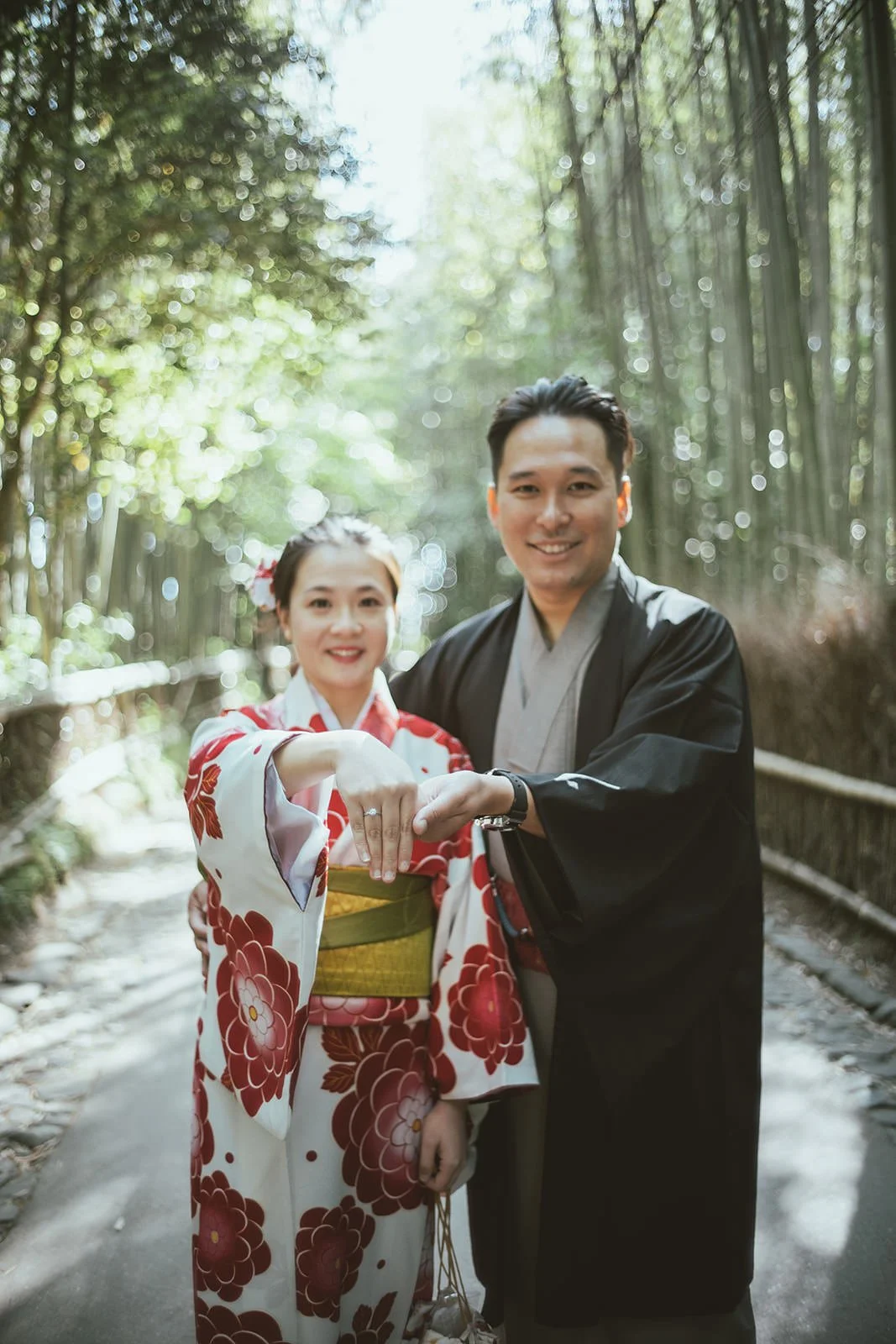 Kimono proposal photoshoot at Arashiyama bamboo grove, Kyoto