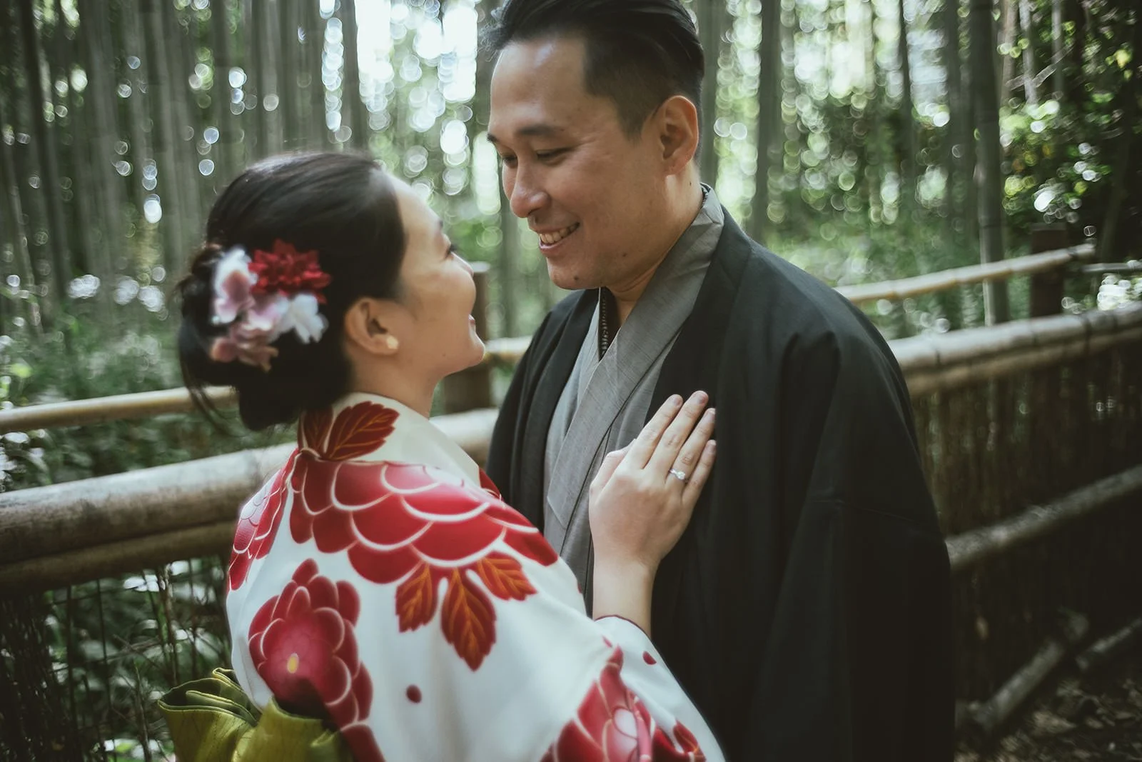 Kimono proposal photoshoot at Arashiyama bamboo grove, Kyoto