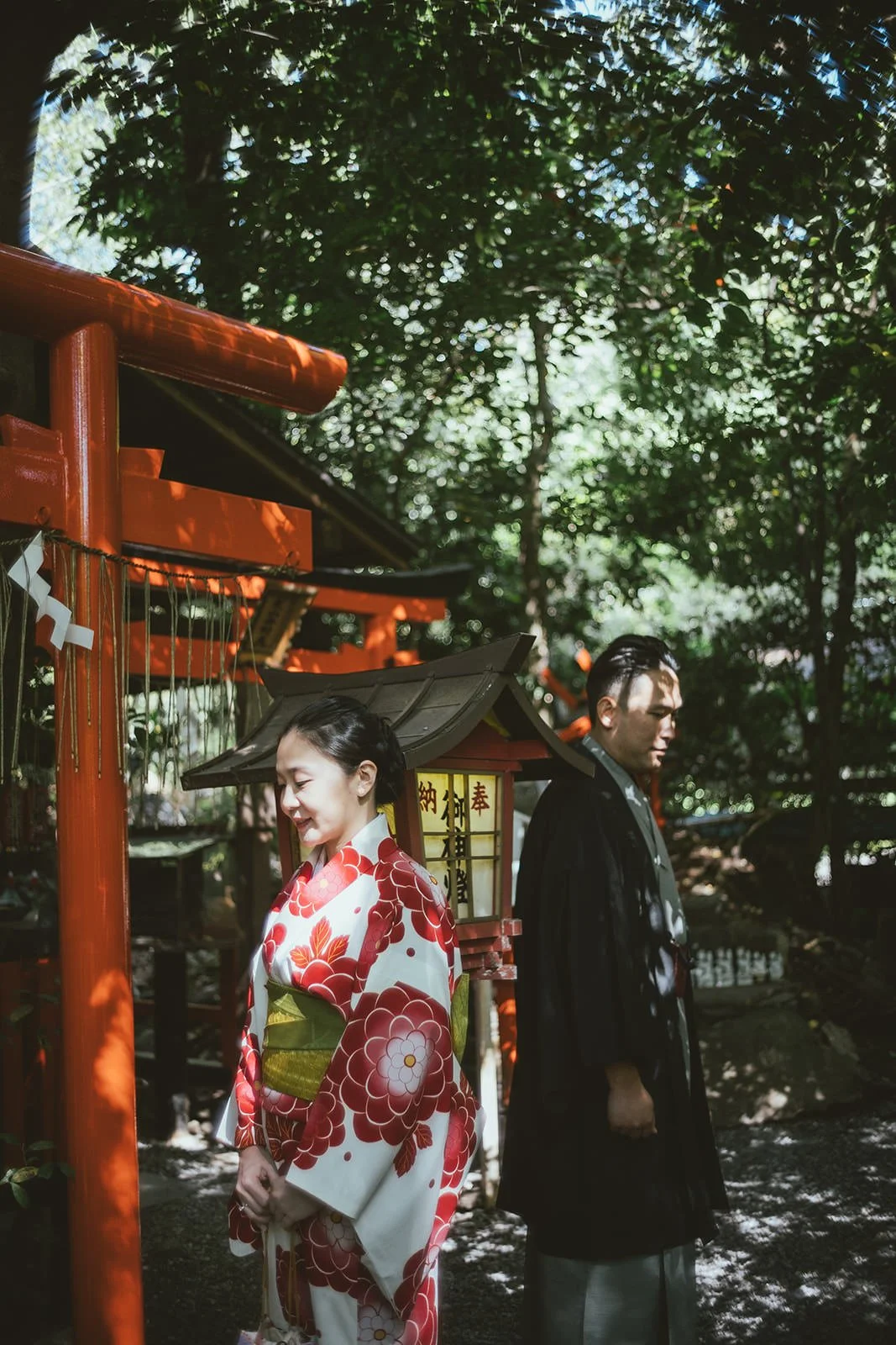Kimono proposal photoshoot at Arashiyama bamboo grove, Kyoto