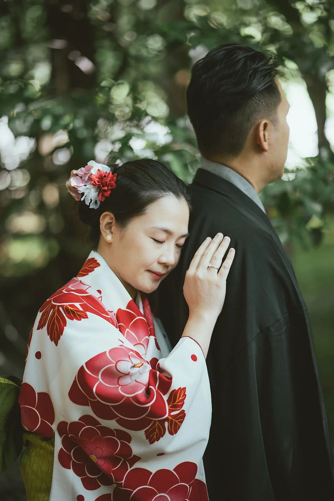 Kimono proposal photoshoot at Arashiyama bamboo grove, Kyoto