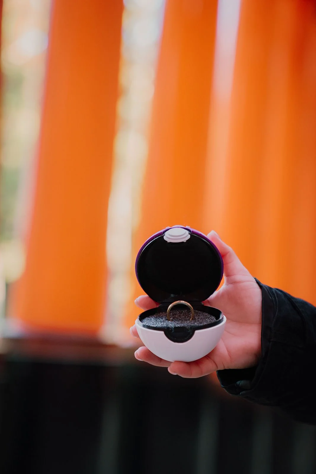 Proposal photoshoot at Fushimi Inari torii gates, Kyoto