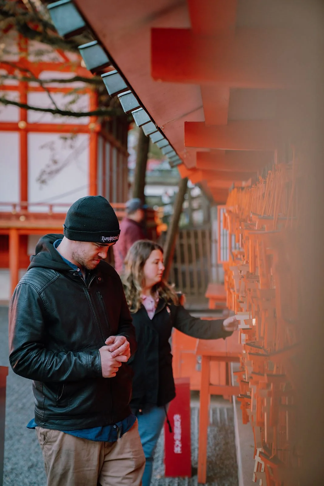 Proposal photoshoot at Fushimi Inari torii gates, Kyoto