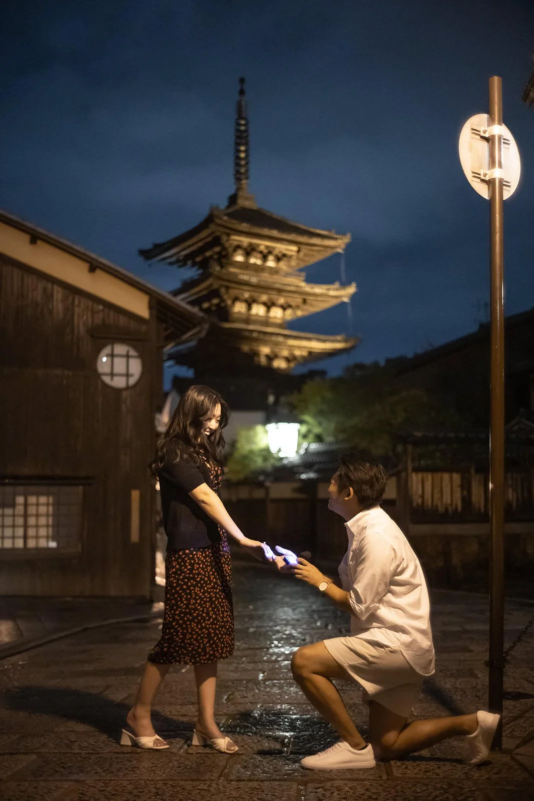 Proposal photoshoot at Yasaka Pagoda at night, Kyoto