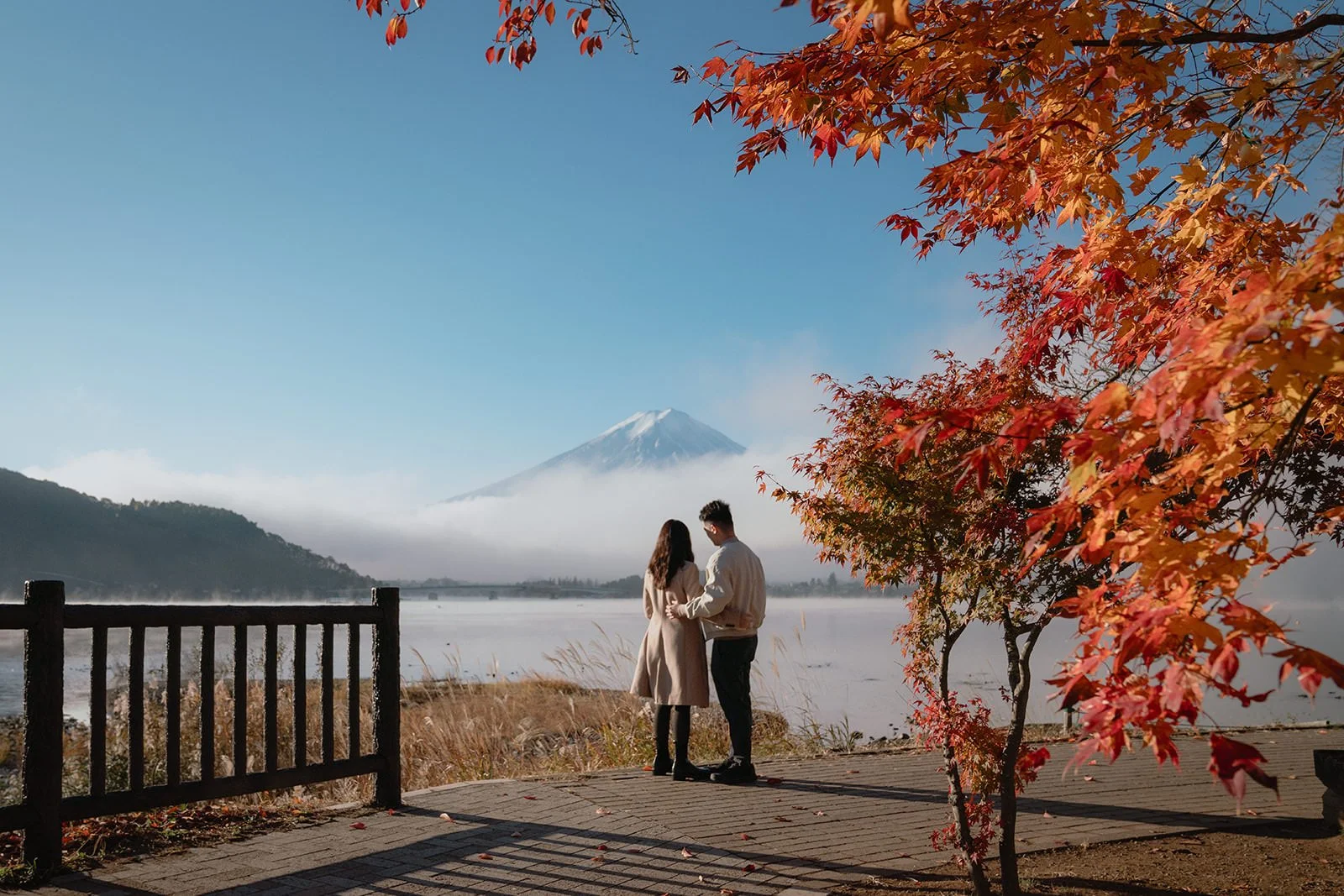 Proposal Kawaguchiko Fuji Autumn 13 — Lake Kawaguchiko / Lake Yamanaka, spring afternoon