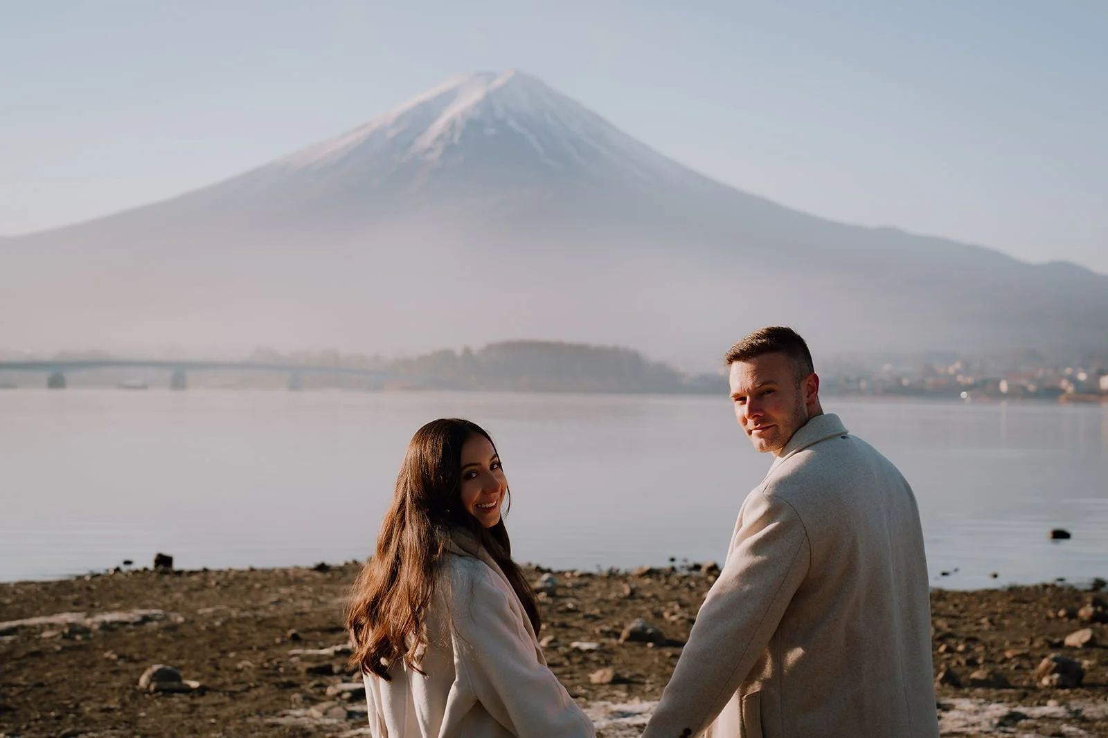 Proposal Kawaguchiko Fuji Winter 19 — Lake Kawaguchiko / Lake Yamanaka, winter morning