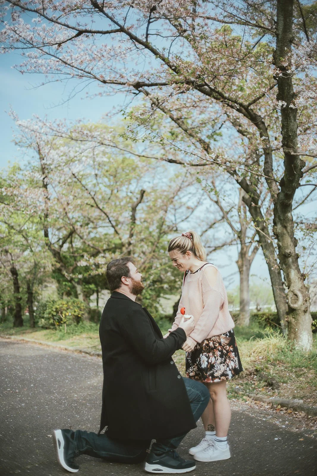 Cherry blossom proposal photoshoot at Osaka Castle 2 of 29