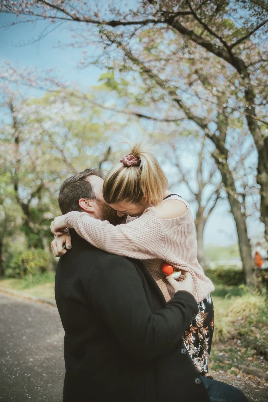 Cherry blossom proposal photoshoot at Osaka Castle 4 of 29