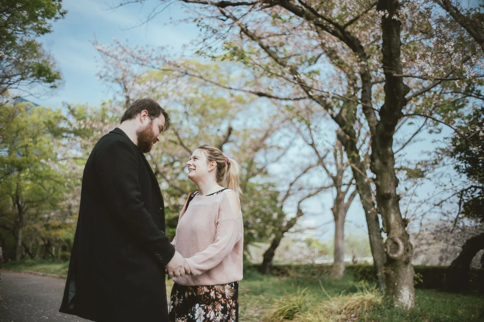 Cherry blossom proposal photoshoot at Osaka Castle 6 of 29