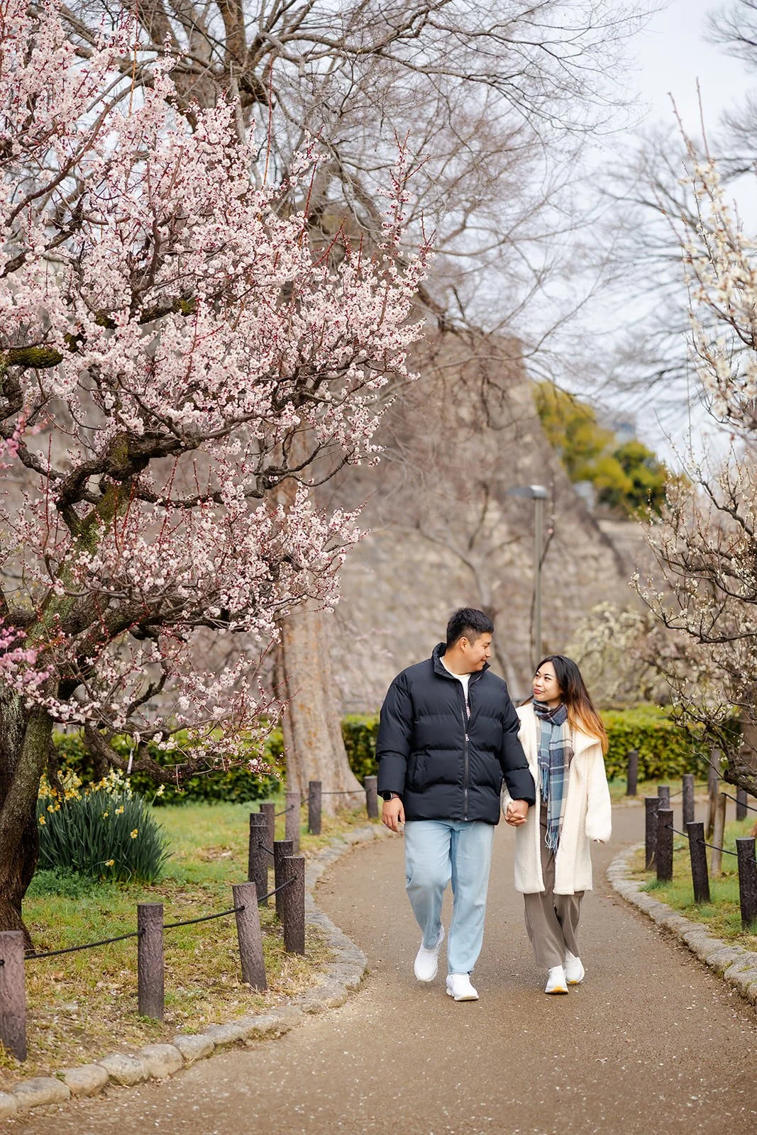 Plum blossom proposal photoshoot at Osaka Castle 17 of 29