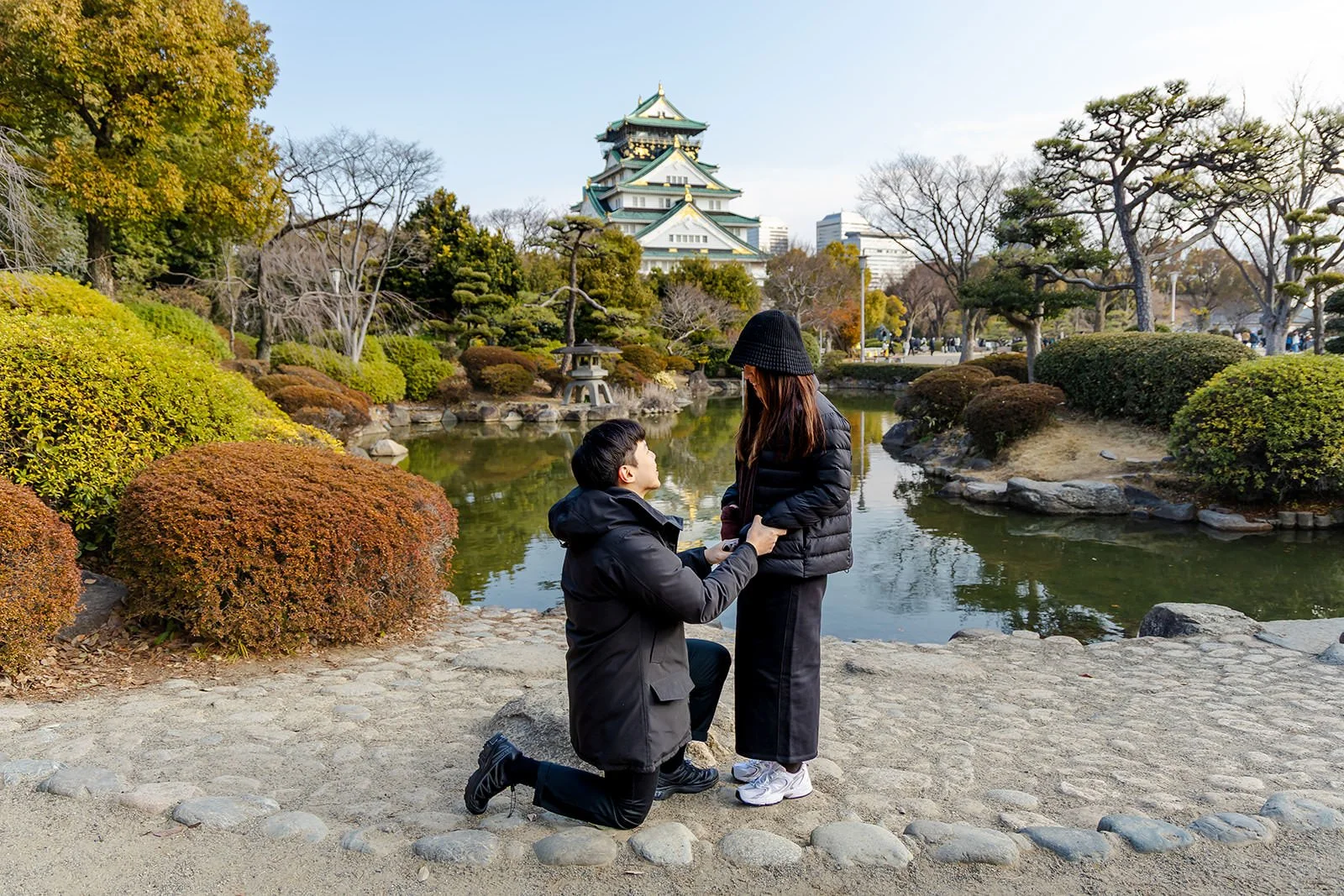 Winter proposal photoshoot at Osaka Castle 2 of 30