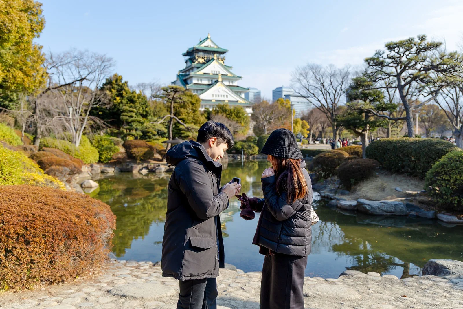 Winter proposal photoshoot at Osaka Castle 9 of 30